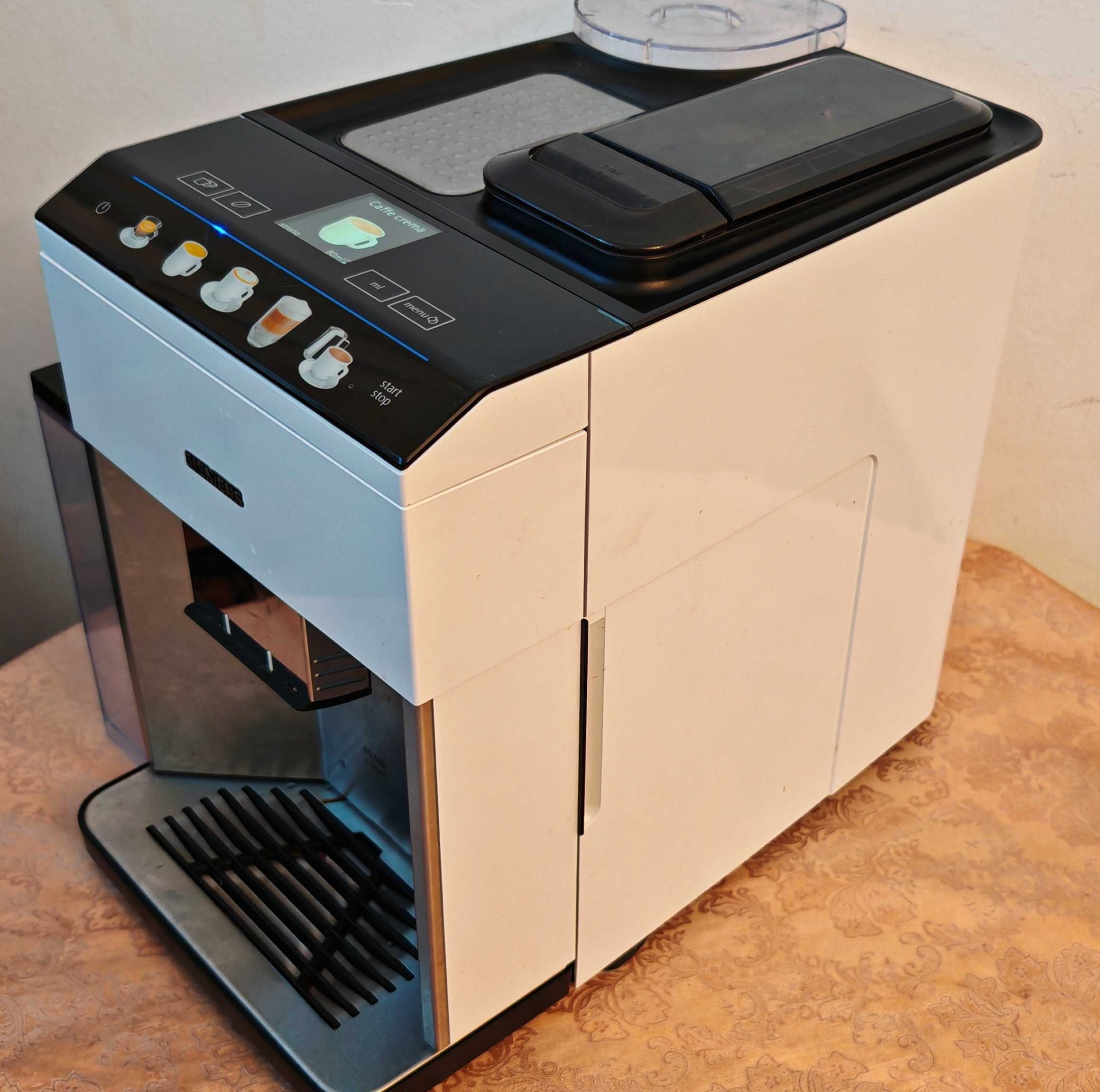 Siemens EQ500 integral автоматична кафемашина, бяла с кана за мляко