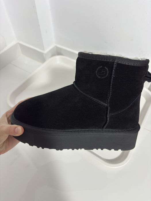 Ghete tip Ugg Benvenuti