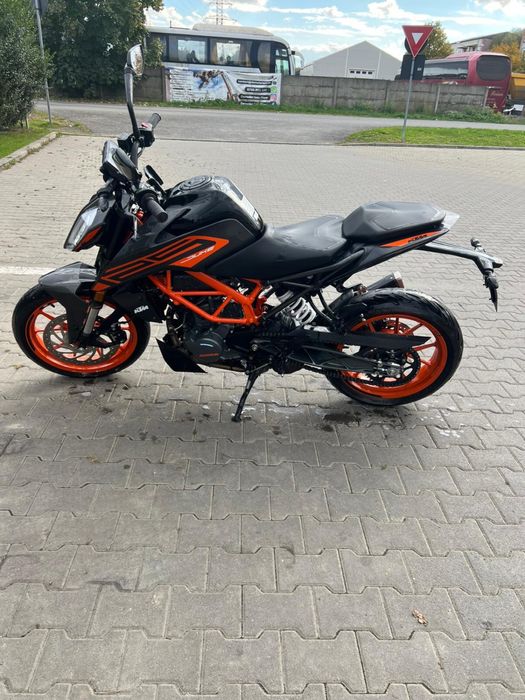 De vanzare KTM DUKE 125 cmc