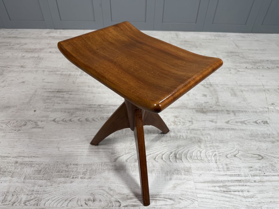 Стол за пиано Girsberger от 1958г. Р458