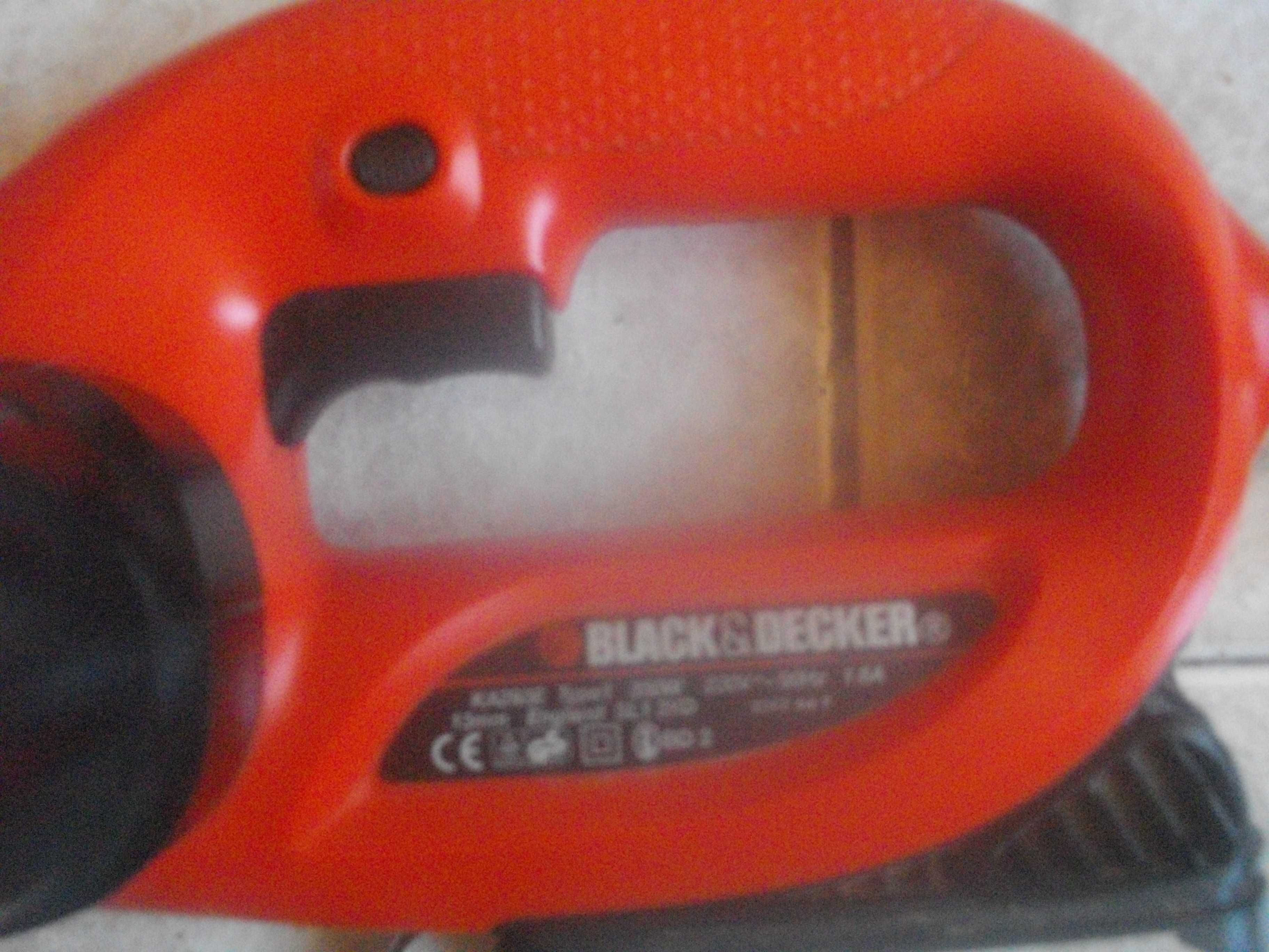 Black Decker KA29-Англ.Мини Лентов Шлайф-Ел.Пила-Шлайфане Трудни Места
