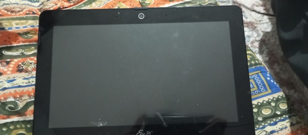 Продаю нетбук Асус