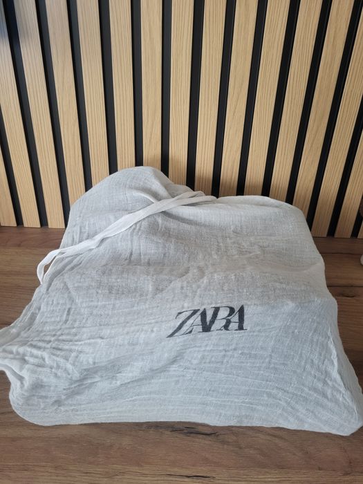 Черни кожени боти ZARA