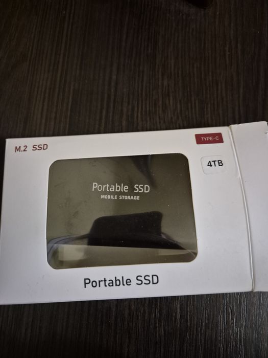 Hard disk extern Portabil SSD 4TB USB 3.0 TYPE-C Negru