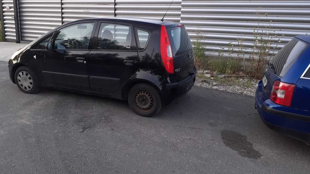 Usa stanga spate Mitsubishi Colt an 2003-