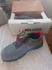 Чисто нови работни обувки bellota