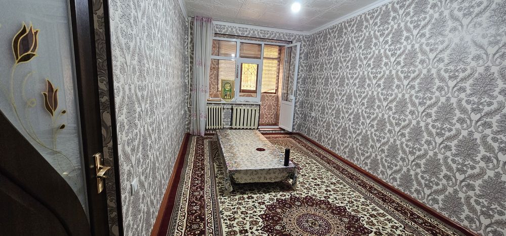 1/1/5, 1 хонали уй, 1 этаждан сотилади. Офис қилса бўлади. Зўр локация