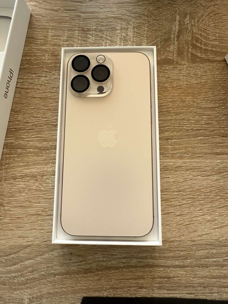 4 Iphone 16 Pro and Pro Max/BlackTitanium /Desert Titanium/Natural Tit