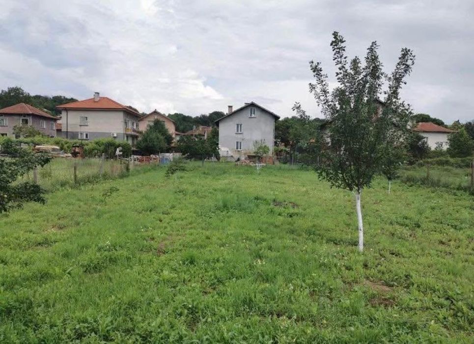 Продава се парцел в регулация – 520 кв.м в Нови Искър Квартал Гниляне