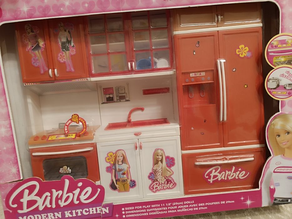 Продам игрушечную кухню