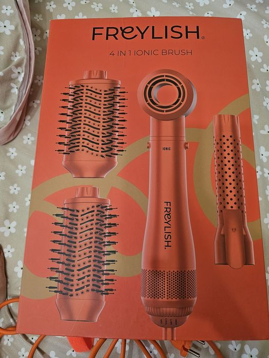 Сешоар, четка и маша за коса 4в1 FREYLISH