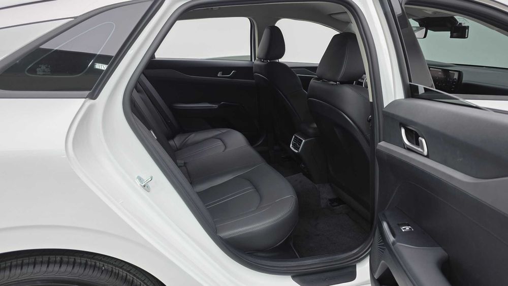 Kia K5 2.0 GDi HEV Передний Trendy