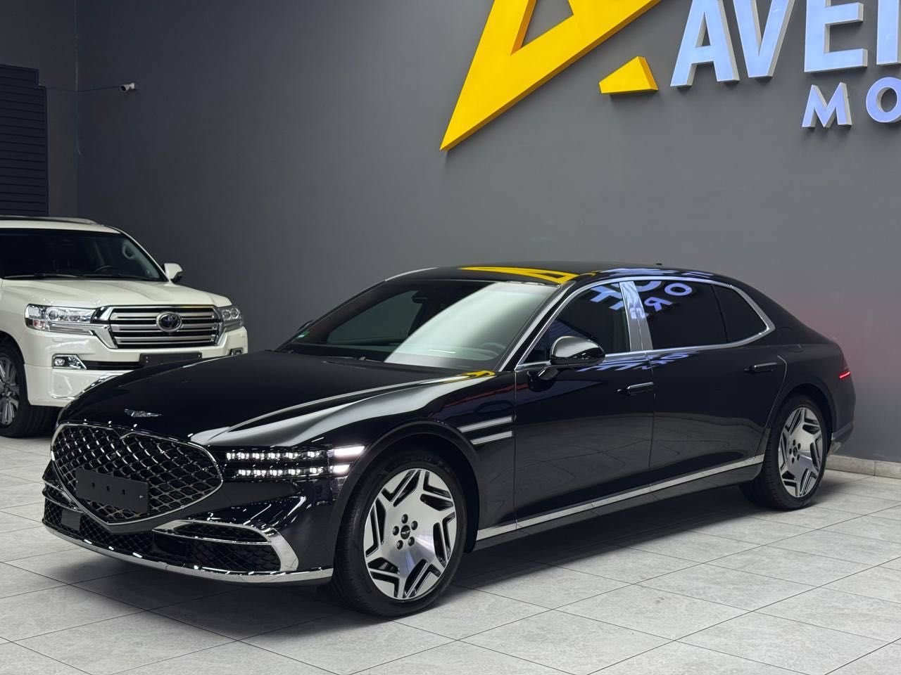 Продается Genesis G90 Limousine