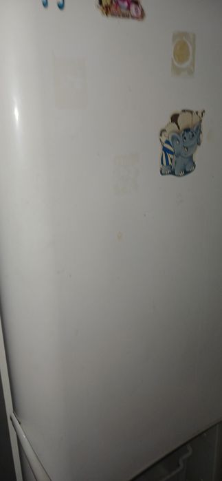 Продам холодильник Индезит