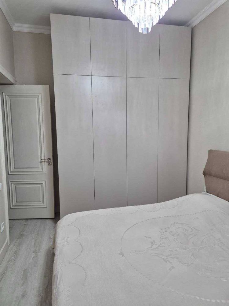 Продается дом, 1,2 соток, 5 комнат Мирабадский  р-н ( С989 )