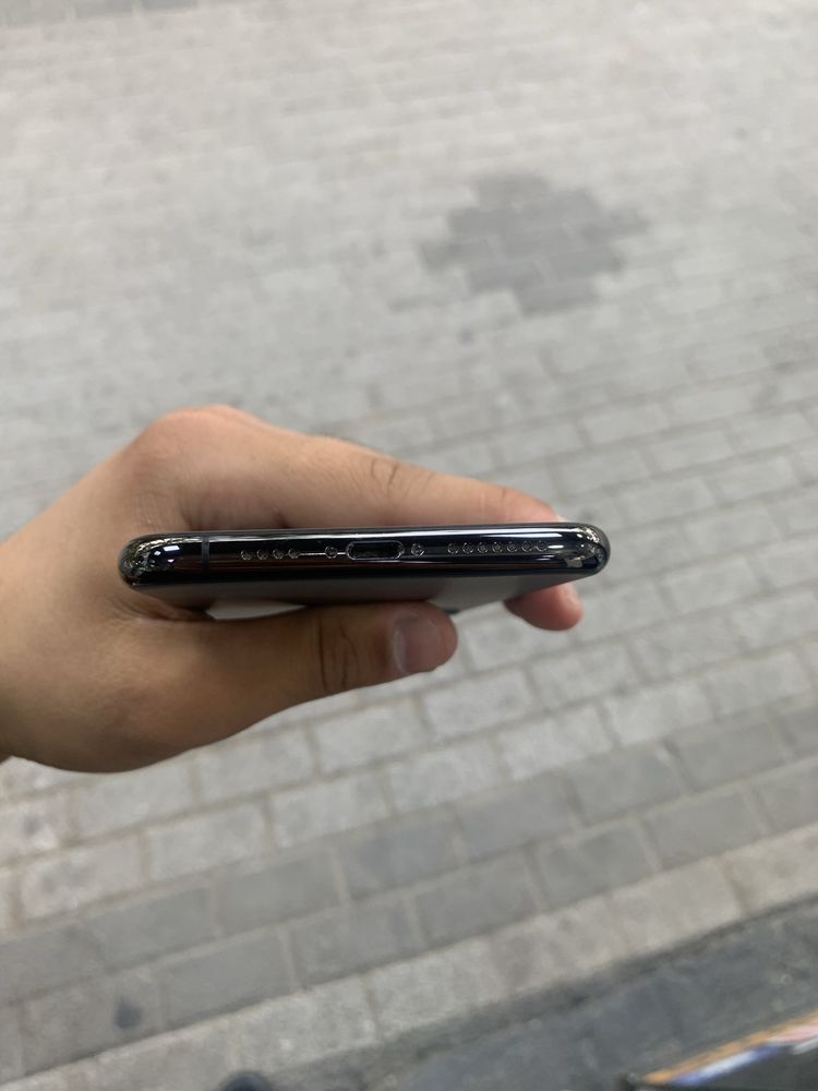 Iphone 11 pro max ideaall