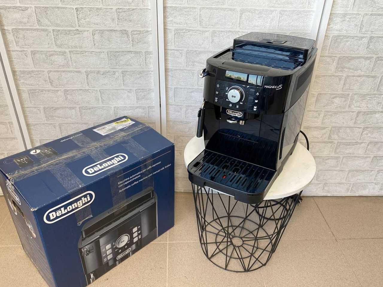 Кафеавтомат Delonghi Magnifica S ECAM11.112.B Еспресо Кафемашина 1450W