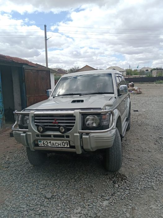 Продам Mitsubishi Pajero 2