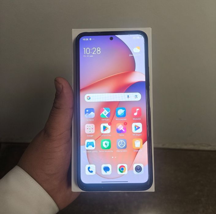 Продам телефон Redmi note 12 память 128гб состояние отличное