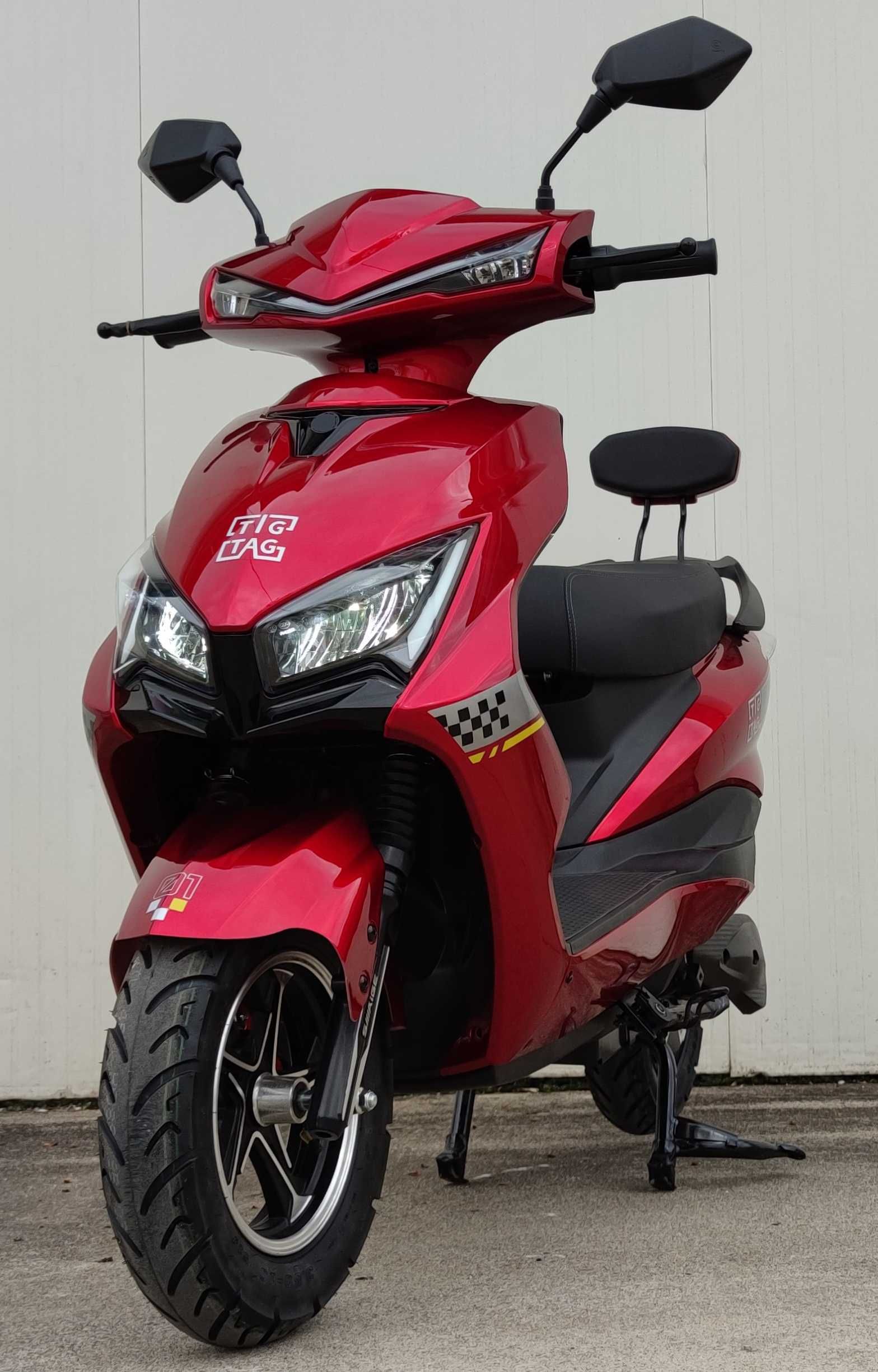Електрически скутер EcoWay модел ZG-S 2000W винено червен