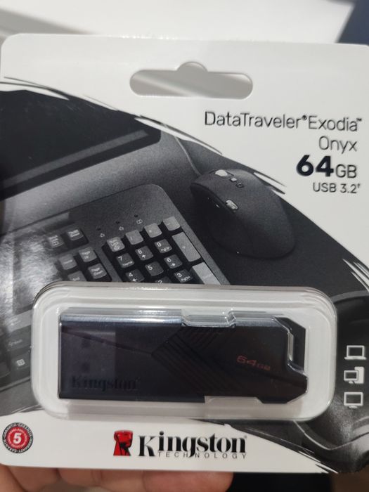 Продам Usb kingston 64 gb