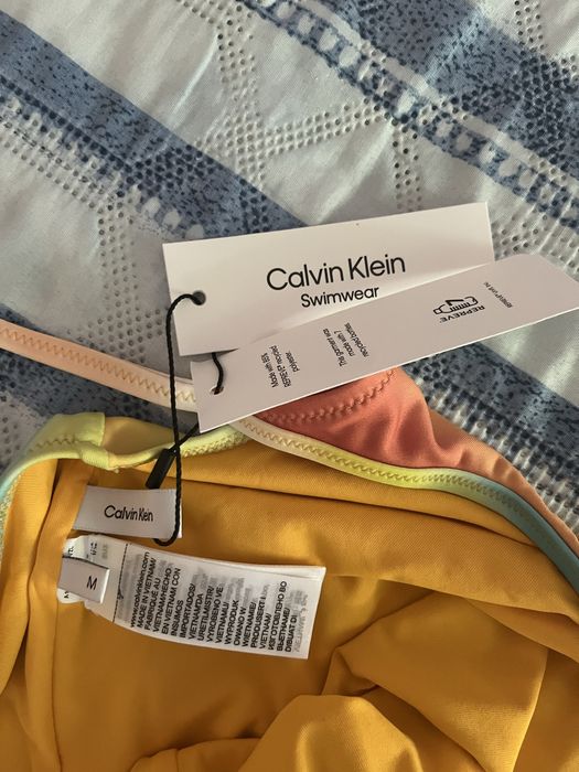 Чисто нов цял бански Calvin Klein swimwear размер М