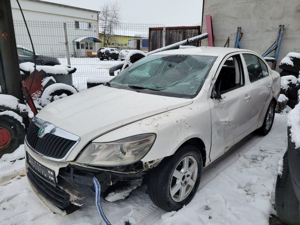 Skoda Octavia 1.6 tdi avariată