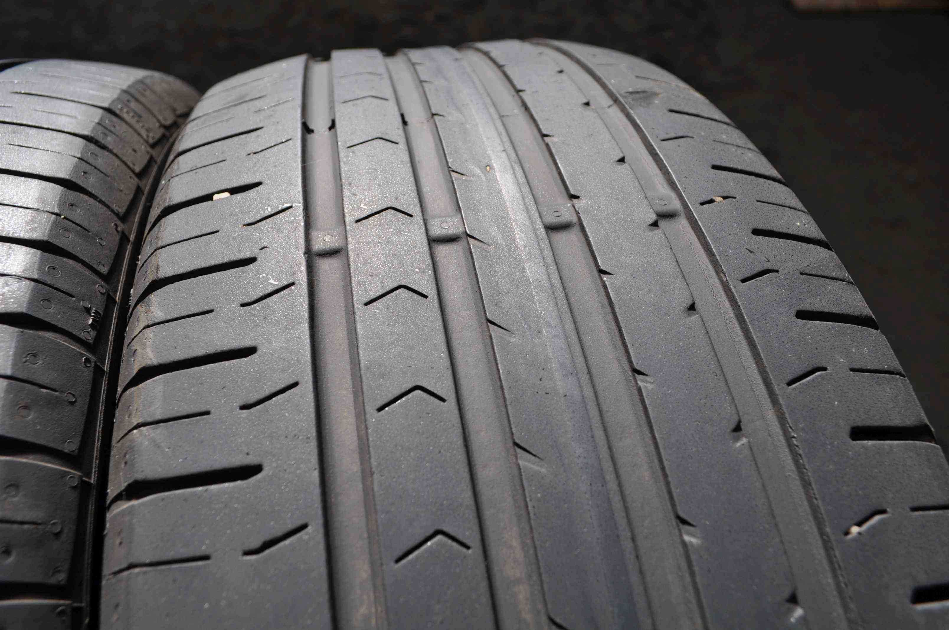 4 Anvelope Vara 215/55 R17 CONTINENTAL ContiPremiumContact 5 C.Seal