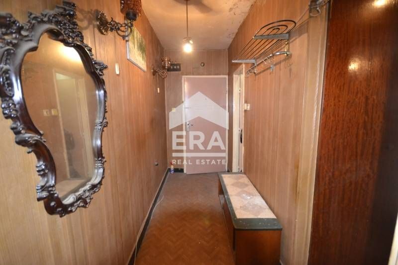 Продава се Двустаен апартамент в Хасково, Орфей - 64 кв.м за 997 €/кв.м - Снимка #2