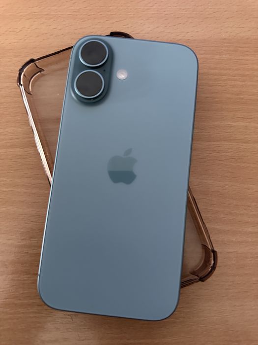 Iphone 16 на гарантии