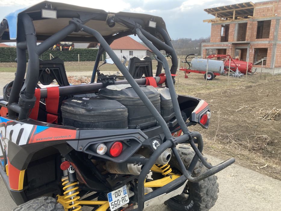 SSV Buggy Can am Maverick 1000R Servo