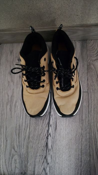 Bocanci Timberland 38