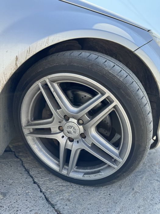 Dezmembrez Mercedes C350 pachet amg jante amg