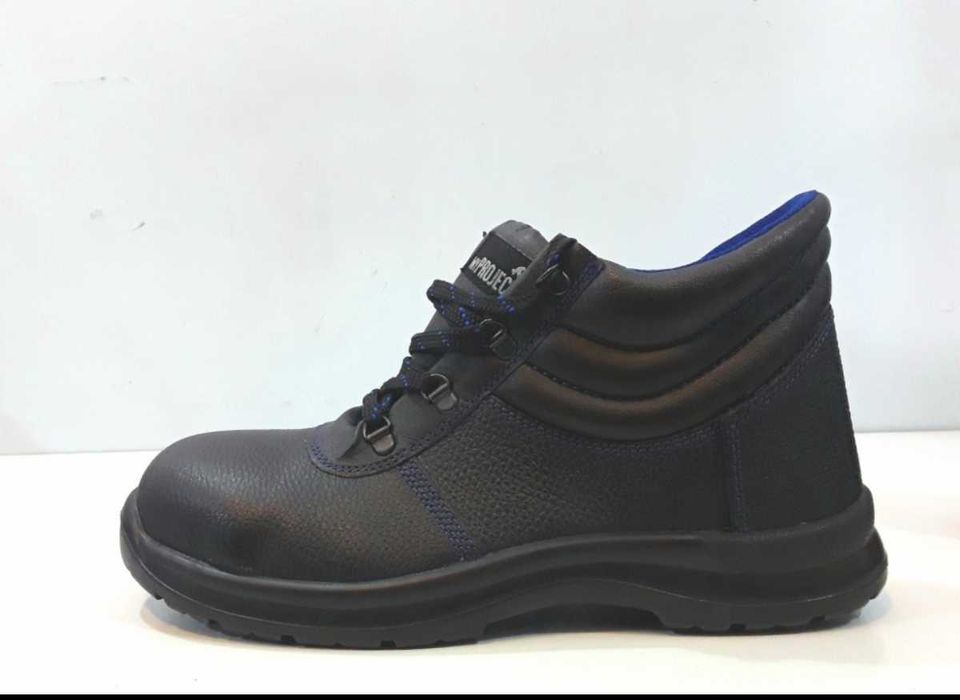 Bocanci de lucru din piele naturală NOI + BONUS CIORAPI - 100 Lei