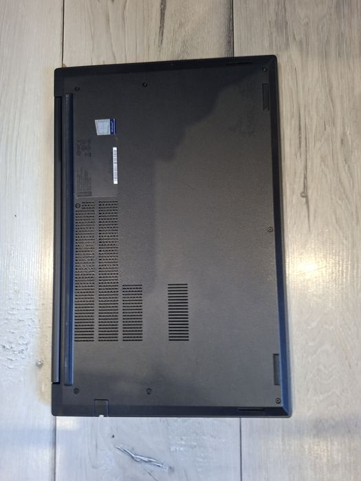 Lenovo Thinkpad E15-i5 10210u/16гб/256гб м.2+1TB/Подсветка