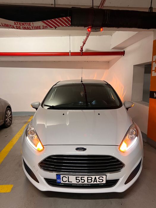 Ford FIESTA (vand / schimb cu automata)