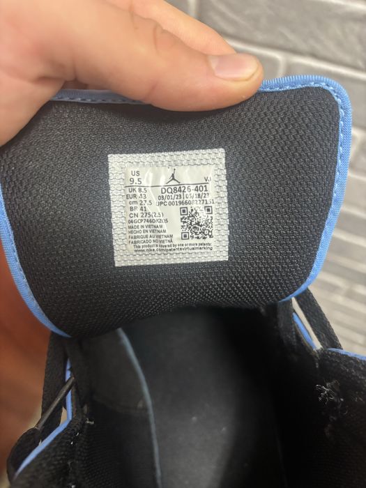 ОРИГИНАЛНИ air jordan 1 mid royal blue