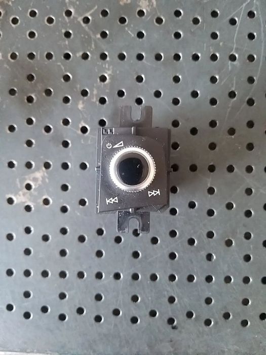 Buton reglaj volum audi a4 b9 8w 8w1919616