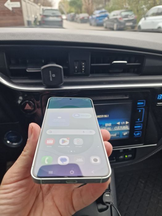 Vand SAMSUNG GALAXY S25 128GB impecabil Neverloked , mint