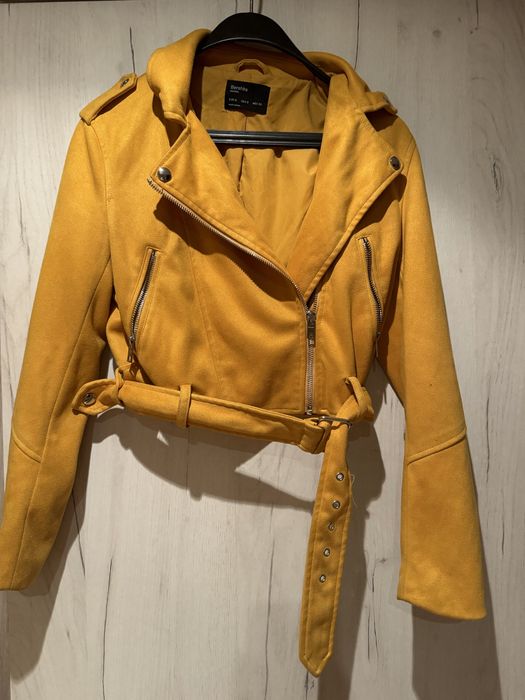 Велурено яке Bershka
