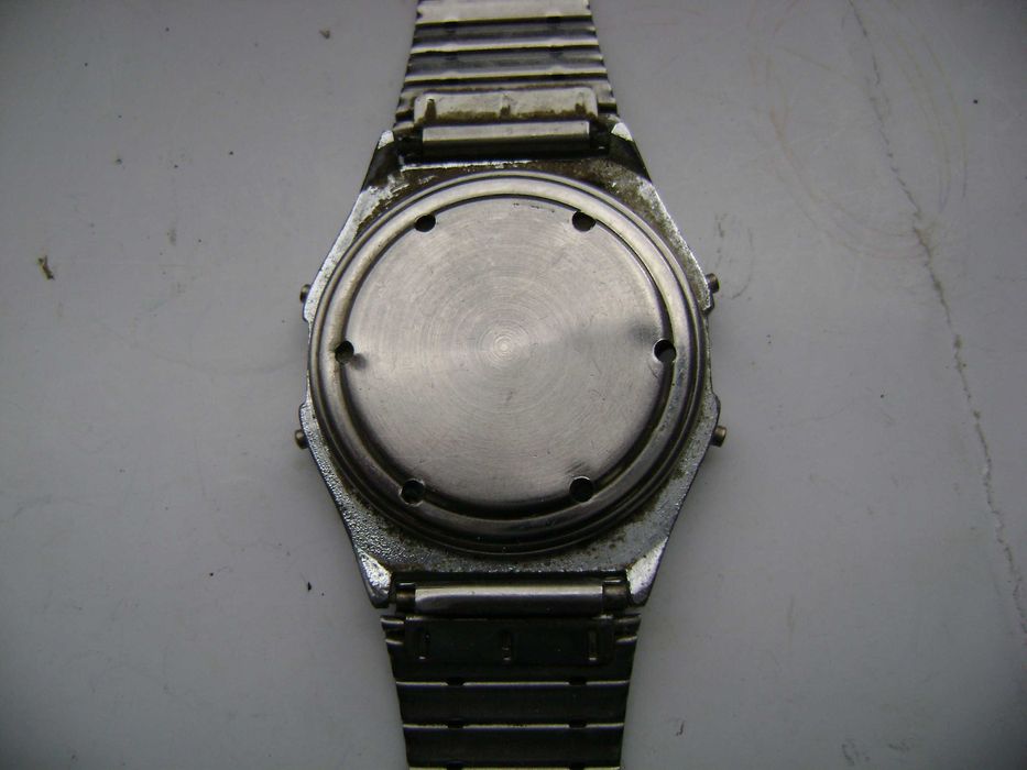 Продавам 4 кварцови часовника Thomas Sabo,Casio,Sport