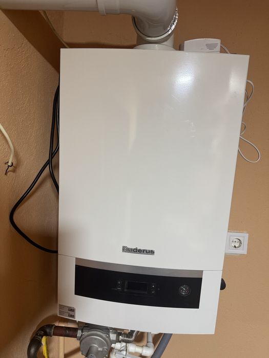 Centrala Buderus Logamax Plus defecta