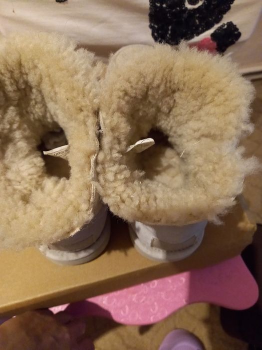 Ugg mărimea 36 22cm