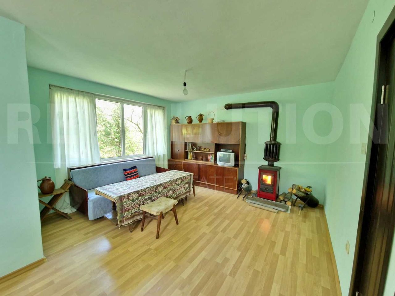 Продава се Къща в с. Горна Диканя, Област Перник - 150 кв.м за 874 €/кв.м - Снимка #8