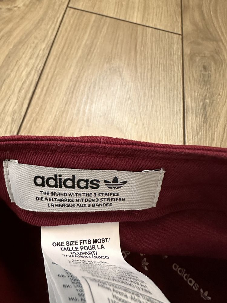 Sapca Adidas, marime universala, noua