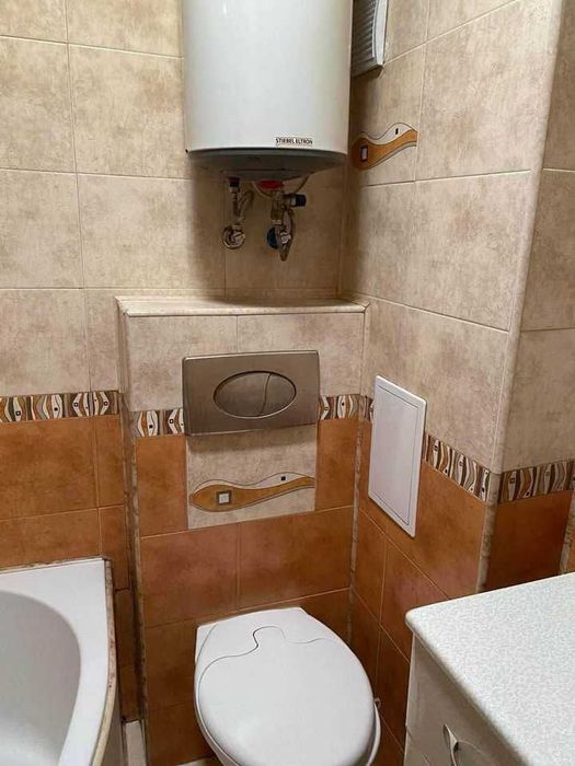 Дава се под наем Двустаен апартамент в София, Дружба 1 - 70 кв.м за 550 € - Снимка #2