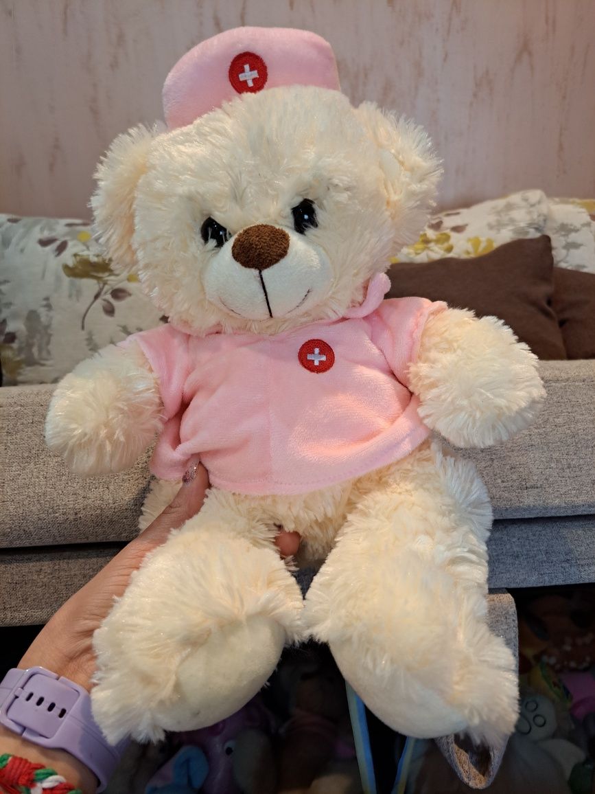 Плюшени играчки различни видове