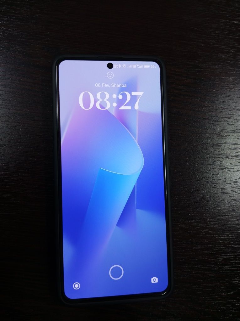 Redmi note 13 pro 5 g 256/8+8 hamma narsasi bor 200$ 3 oylik tilfon