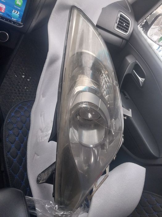 Продаётся передняя фара (правая и левая) Hyundai Sonata 2020 года
