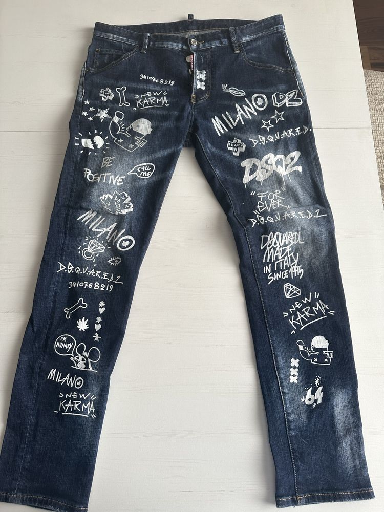blugi dsquared2 graffiti